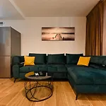 Apartments An & Lu With Rooftop Jacuzzi
