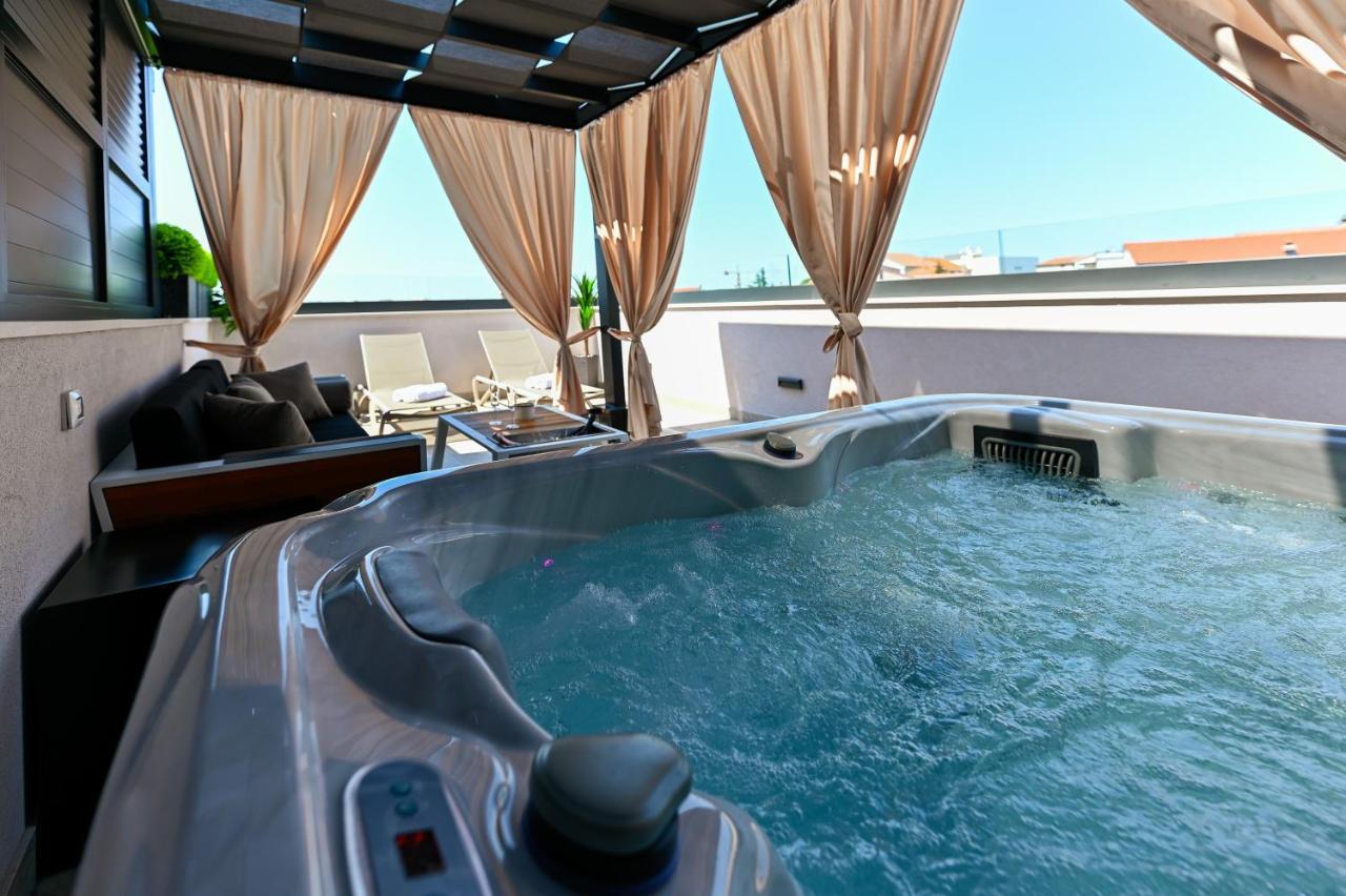 Apartment An & Lu With Rooftop Jacuzzi Zadar